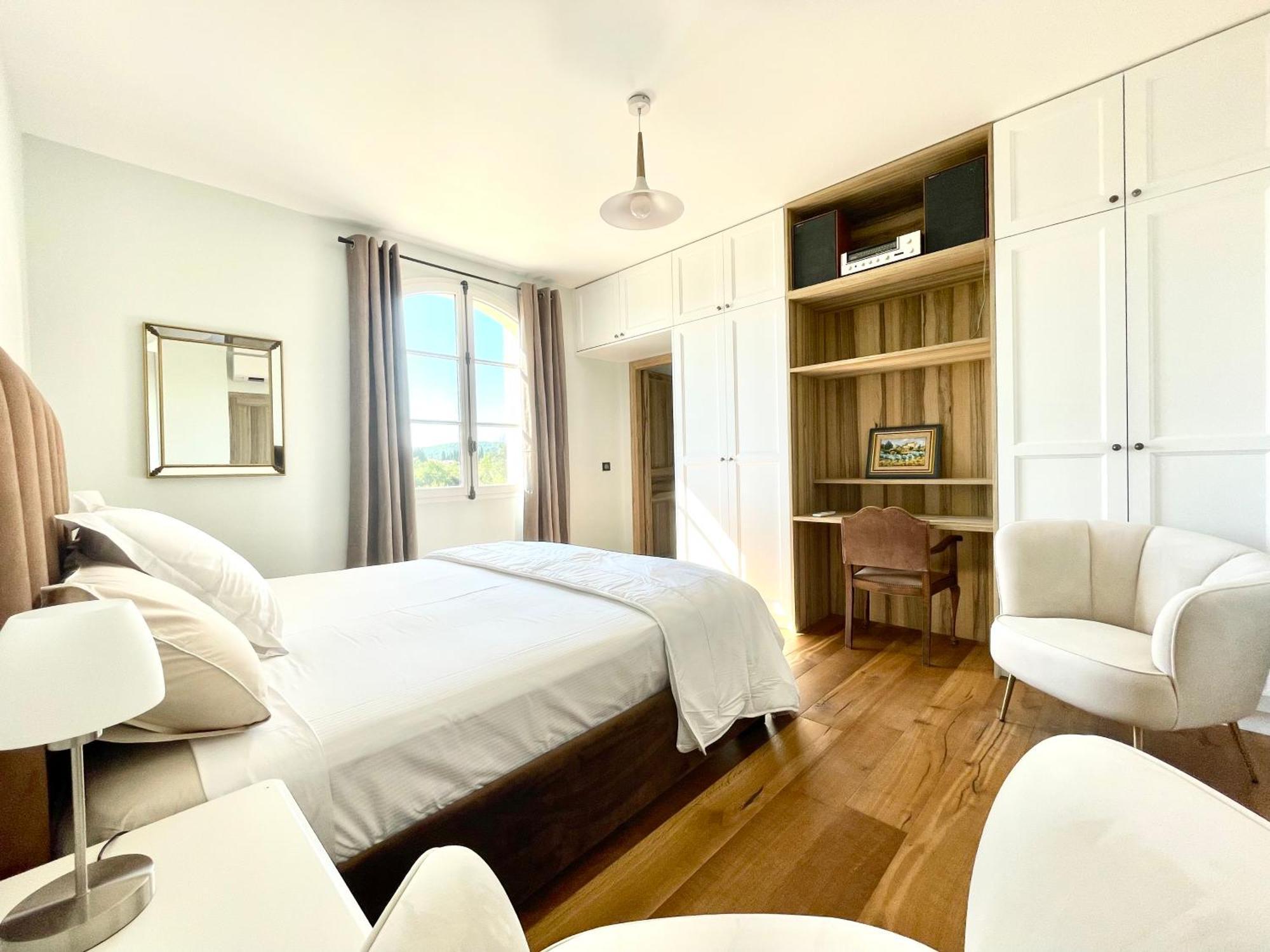 La Soleillade Aixoise Bed & Breakfast Aix-en-Provence Room photo